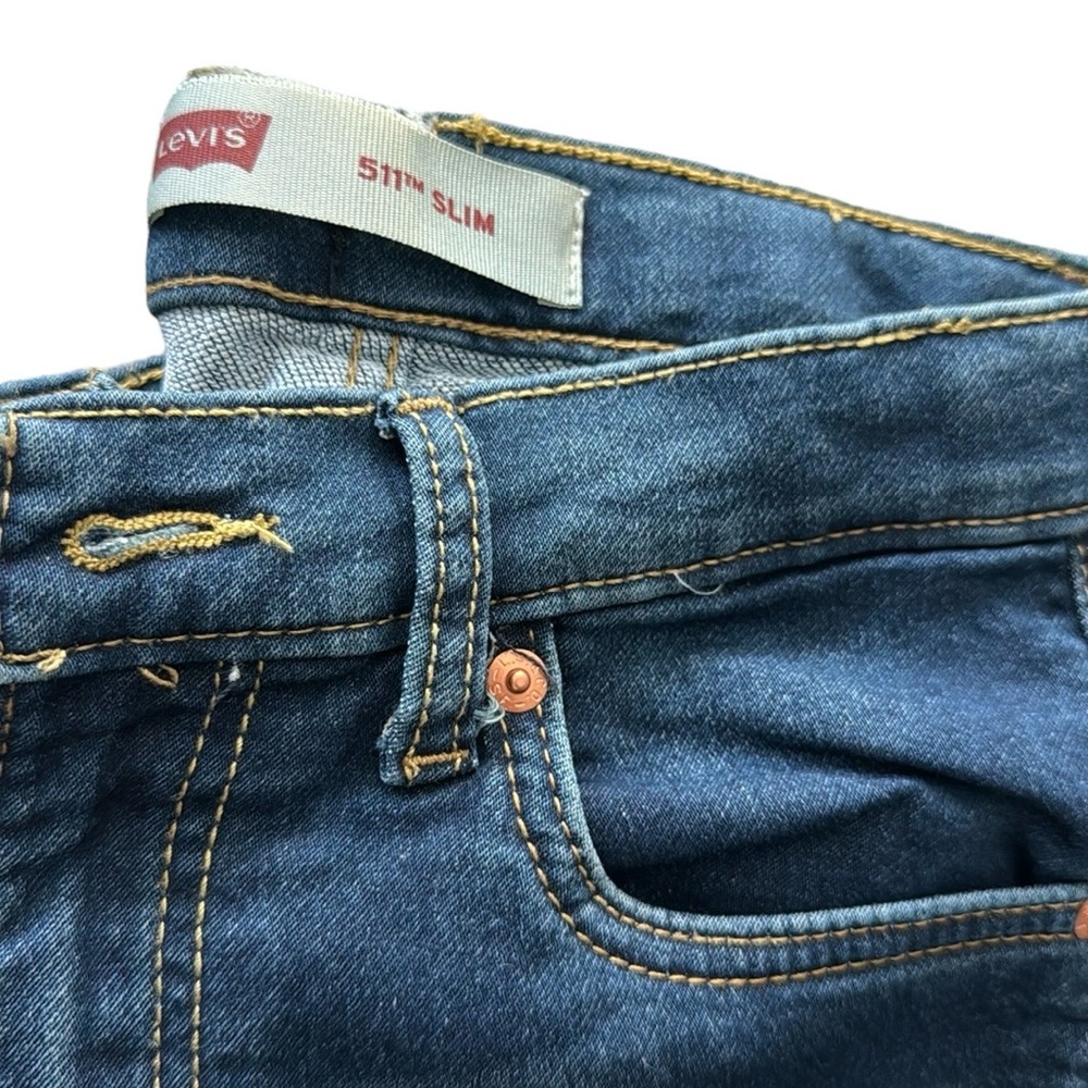 Levi’s - Picture 3 of 5